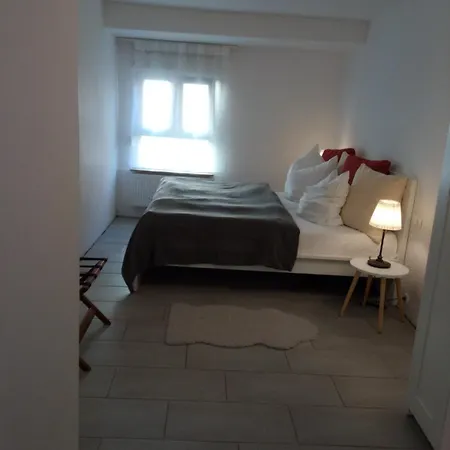 Monteurwohnung Mit 2 Schlafzimmern, Kueche, Bad شقة *
