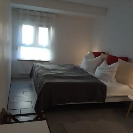 Monteurwohnung Mit 2 Schlafzimmern, Kueche, Bad كوتبوس