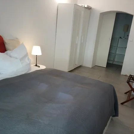 Monteurwohnung Mit 2 Schlafzimmern, Küche, Bad