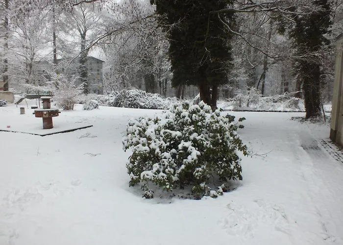 Monteurwohnung Mit 2 Schlafzimmern, Küche, Bad *